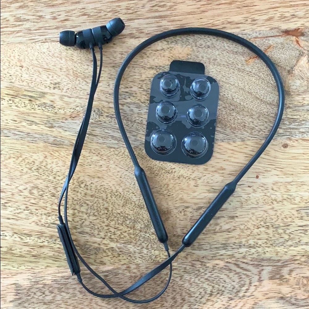 Beats by Dre - black beats X
